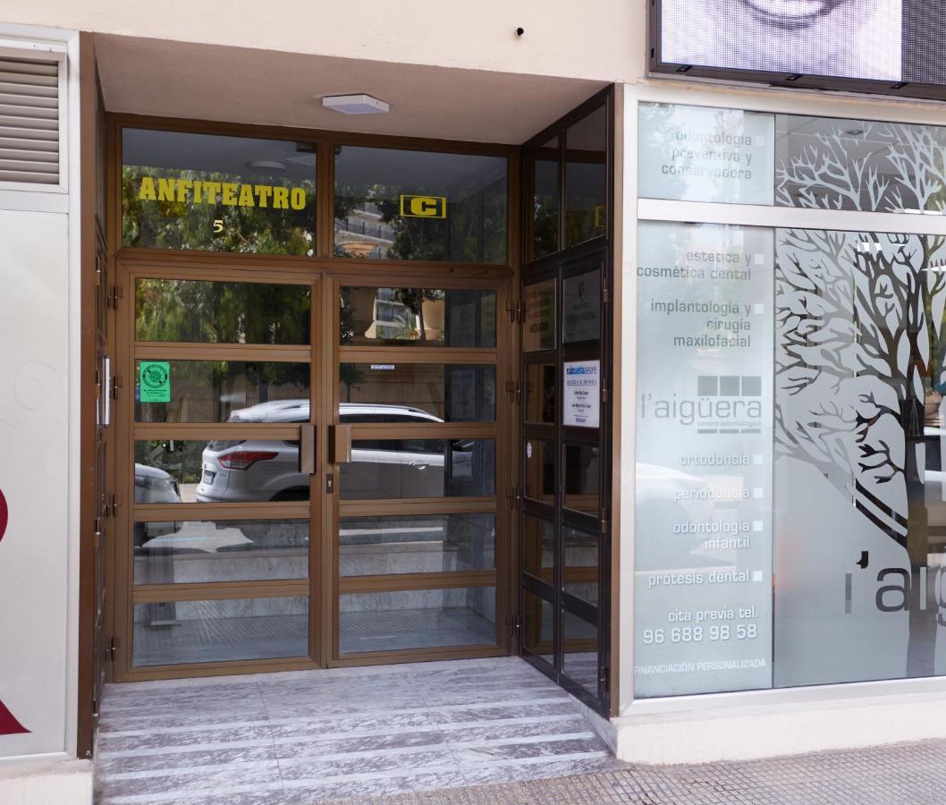 Apartamentos Anfiteatro بينايدورم المظهر الخارجي الصورة